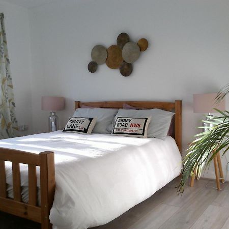 Two Bedroom London Luxury Apartment Екстериор снимка