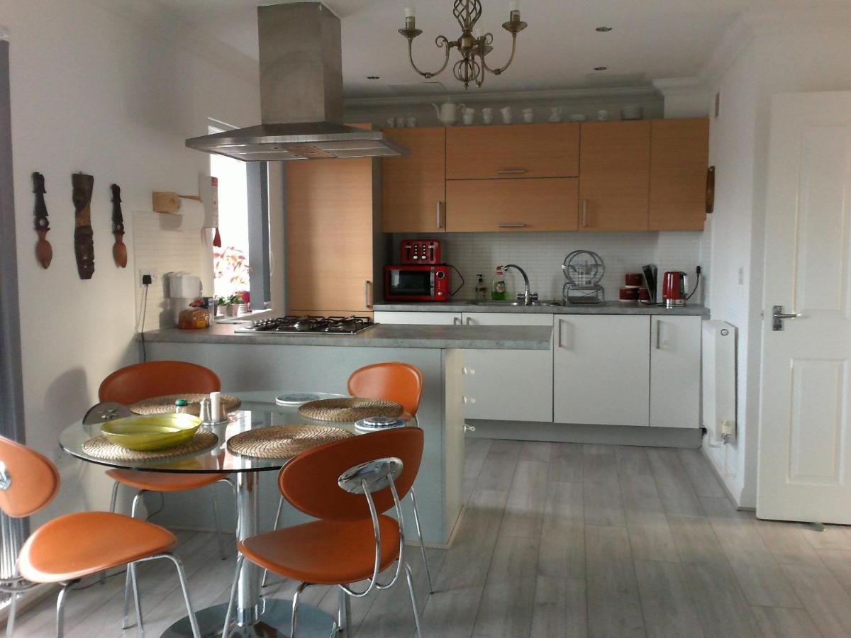 Two Bedroom London Luxury Apartment Екстериор снимка