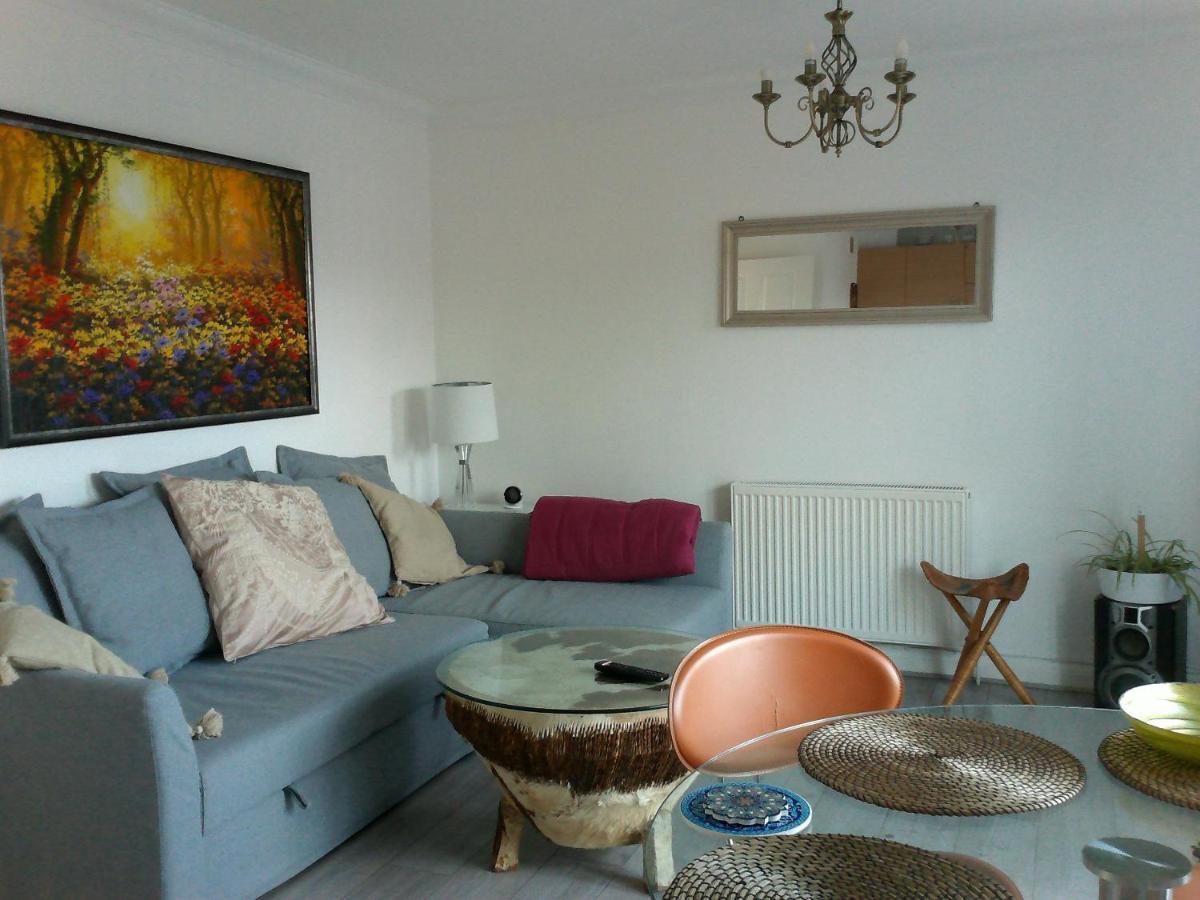 Two Bedroom London Luxury Apartment Екстериор снимка