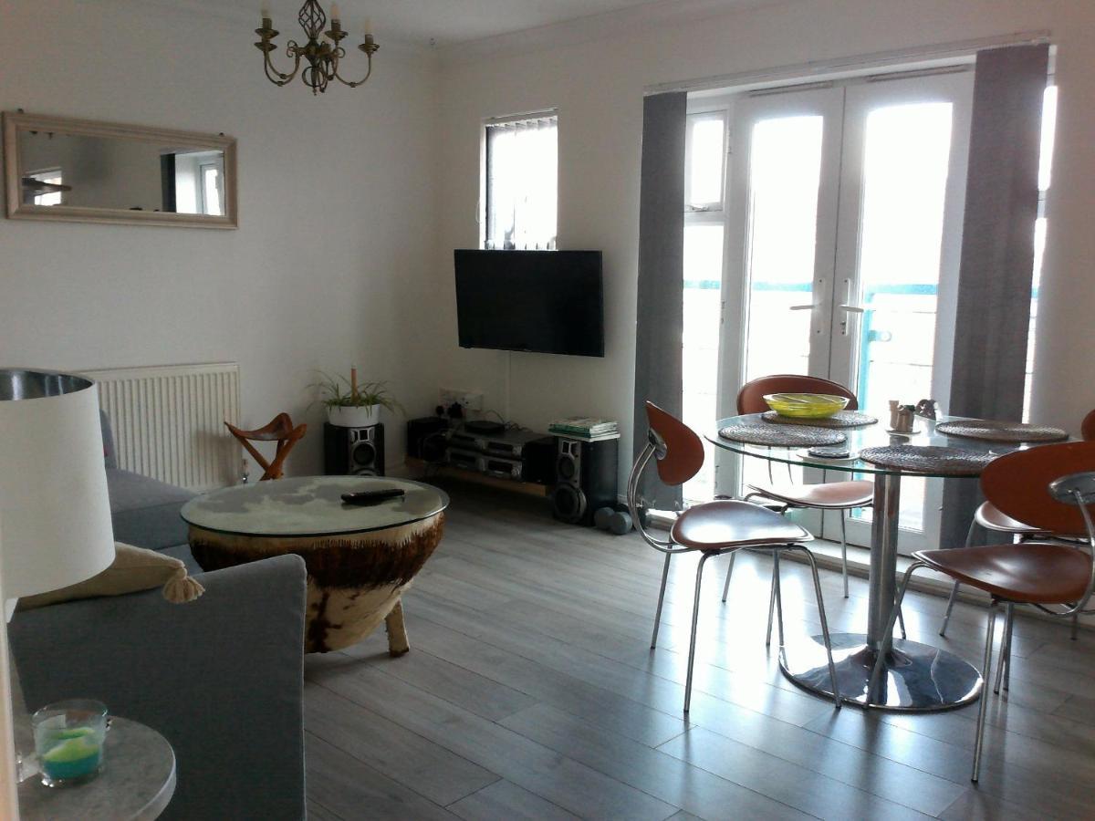 Two Bedroom London Luxury Apartment Екстериор снимка