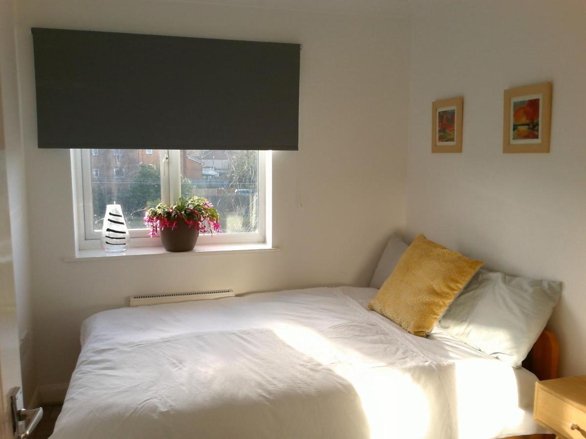 Two Bedroom London Luxury Apartment Екстериор снимка