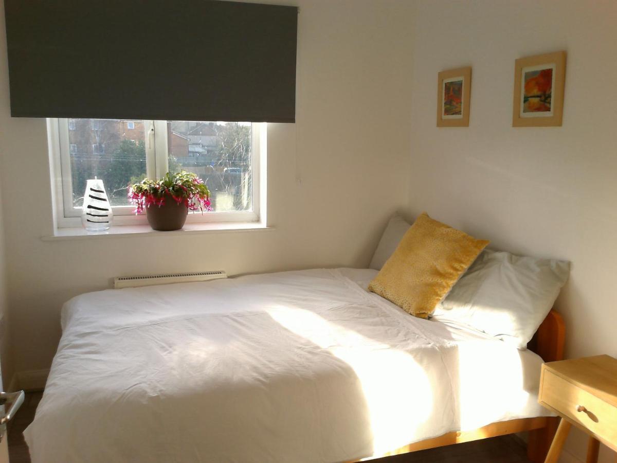 Two Bedroom London Luxury Apartment Екстериор снимка